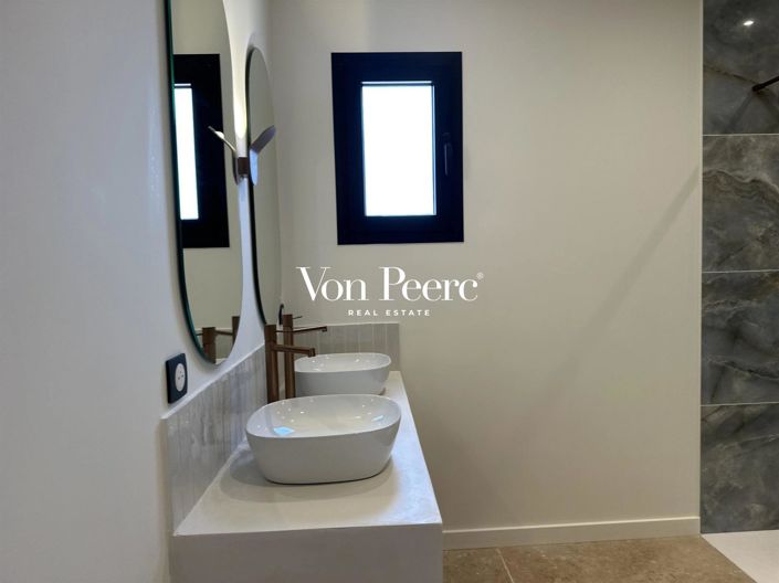 Image No.30-4 Bed House for sale