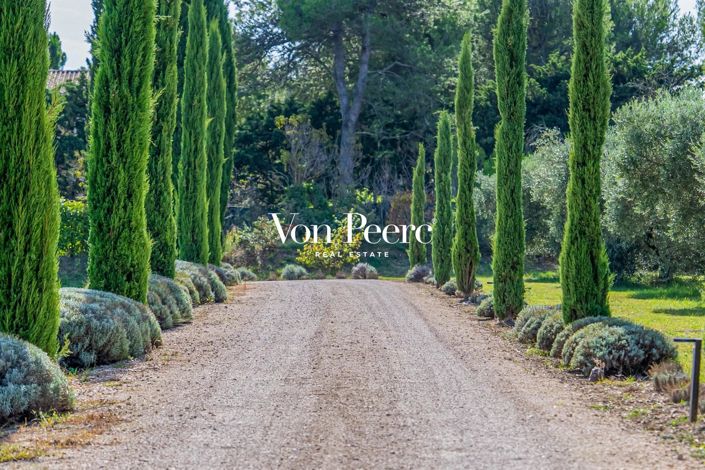 Image No.2-6 Bed House for sale