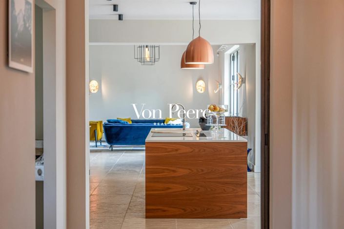 Image No.20-6 Bed House for sale