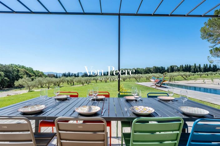 Image No.4-6 Bed House for sale