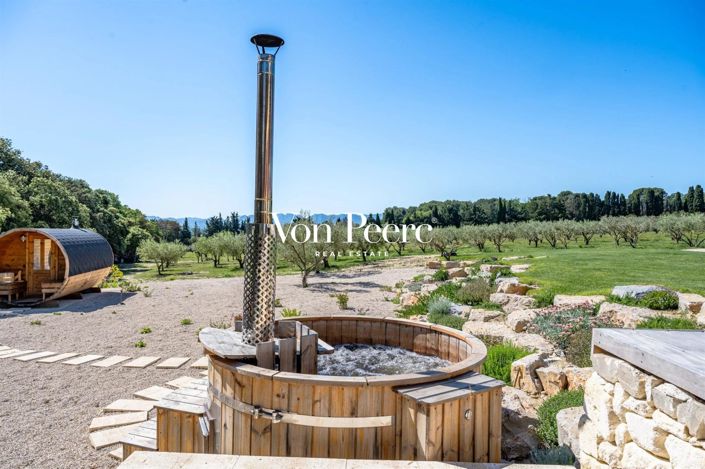 Image No.9-6 Bed House for sale