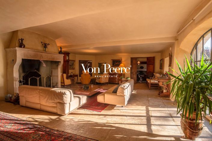 Image No.12-7 Bed House for sale