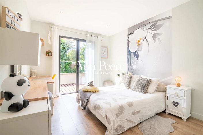 Image No.11-5 Bed House for sale