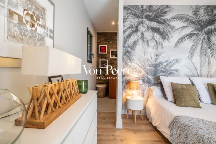 Image No.9-5 Bed House for sale