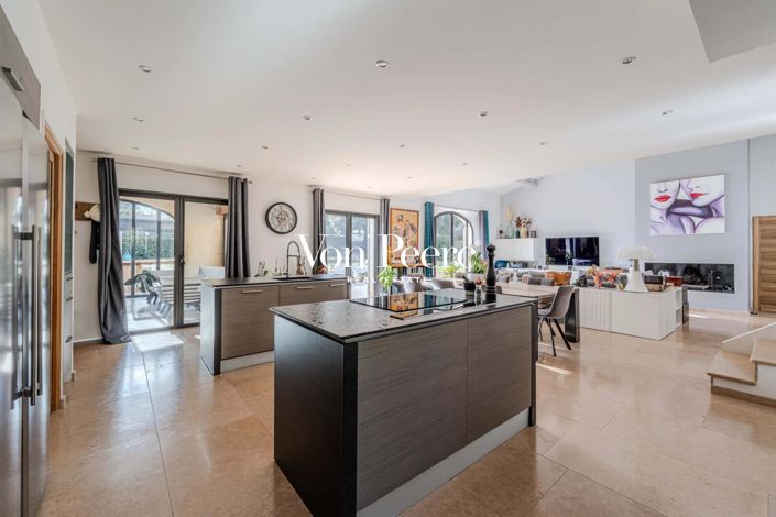 Image No.11-4 Bed House for sale