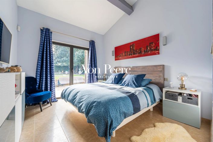 Image No.12-4 Bed House for sale