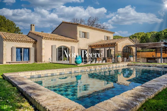 Image No.2-4 Bed House for sale