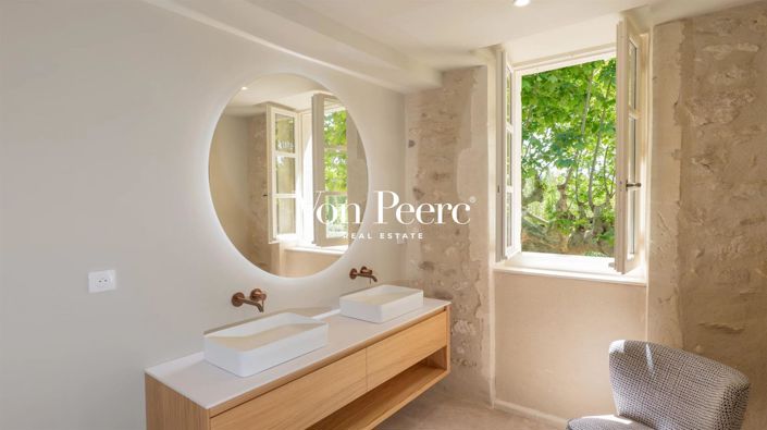 Image No.10-5 Bed House for sale