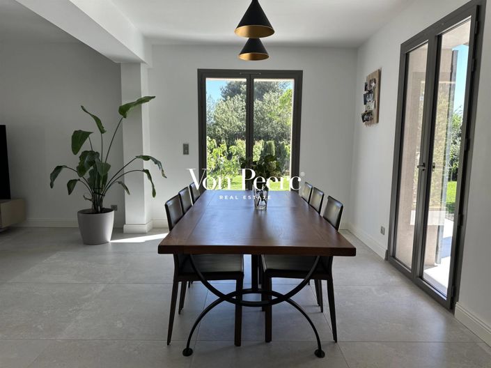 Image No.4-4 Bed House for sale