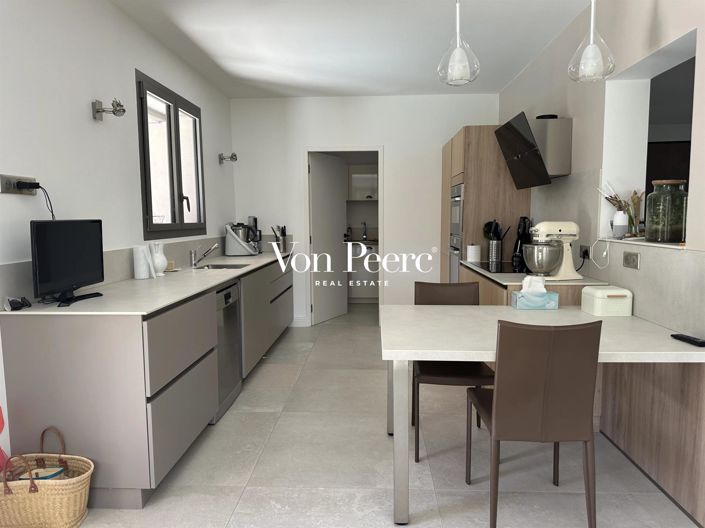 Image No.5-4 Bed House for sale