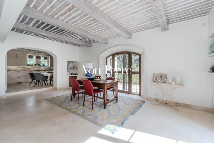 Image No.18-4 Bed House for sale