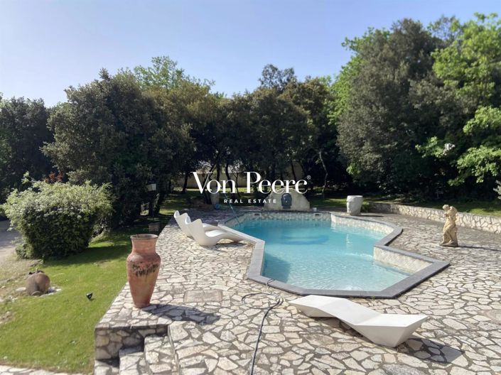 Image No.2-4 Bed House for sale