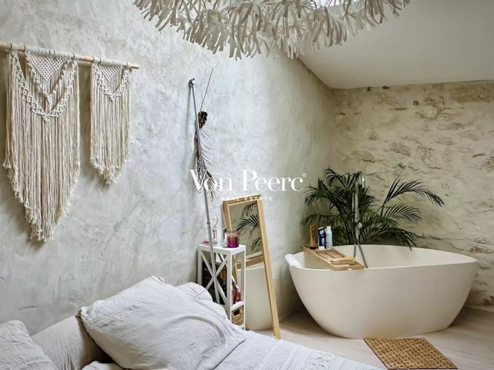 Image No.2-3 Bed House for sale