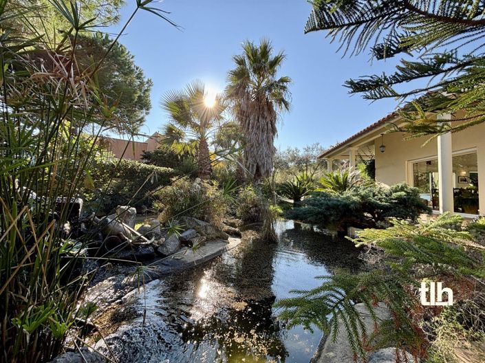 Image No.18-5 Bed House for sale