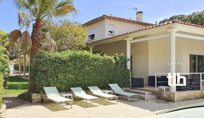 Image No.2-5 Bed House for sale