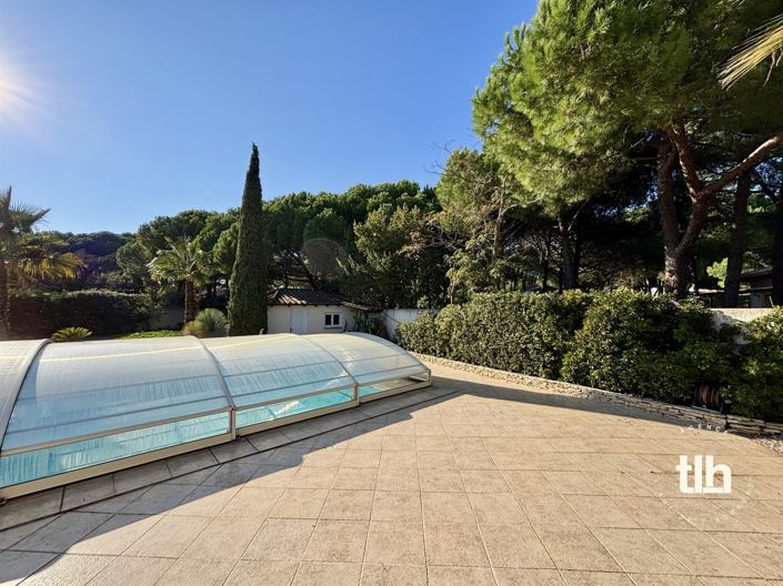 Image No.25-5 Bed House for sale