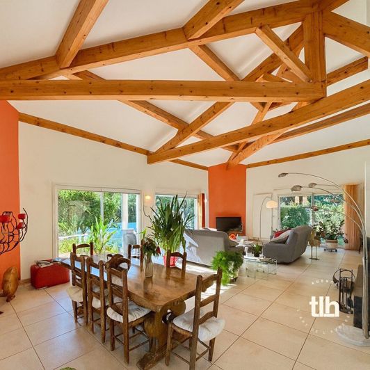 Image No.4-5 Bed House for sale