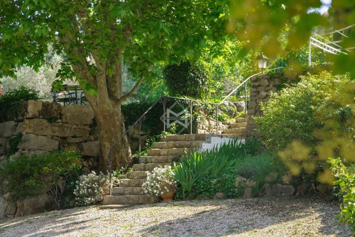 Image No.10-5 Bed House for sale