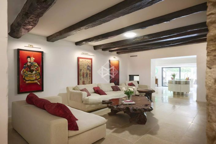 Image No.6-7 Bed House for sale