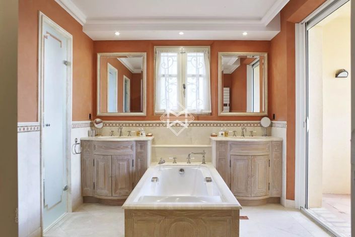 Image No.8-Maison de 4 chambres à vendre à Tourrettes