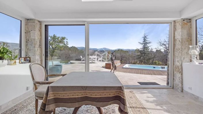 Image No.14-4 Bed House for sale