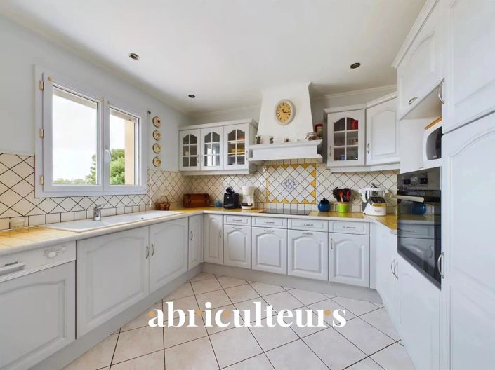 Image No.6-4 Bed House for sale