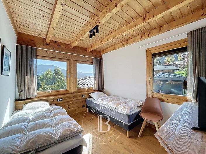 Image No.10-4 Bed House for sale