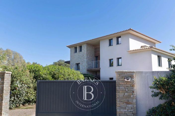 Image No.1-Maison de 6 chambres à vendre à Porto-Vecchio