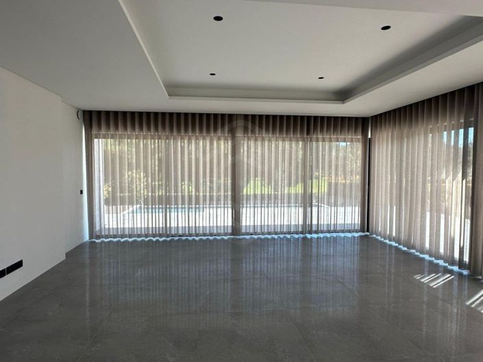 Image No.11-5 Bed House for sale