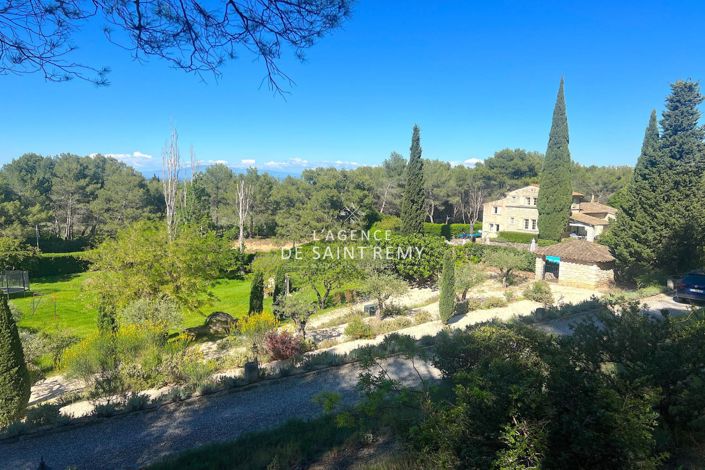 Image No.2-5 Bed House for sale