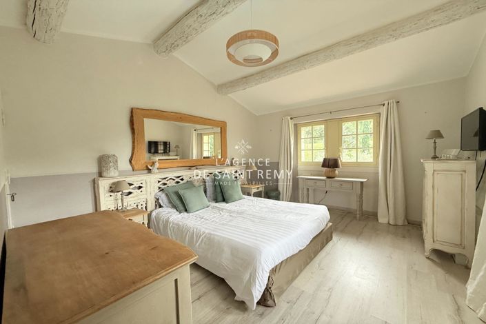 Image No.9-5 Bed House for sale