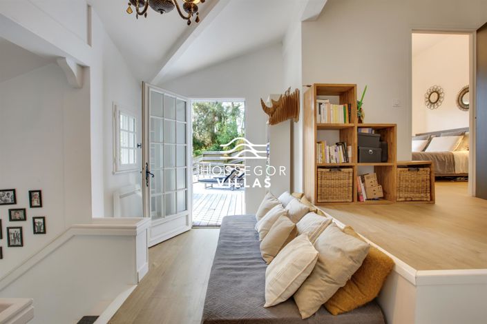 Image No.12-5 Bed House for sale