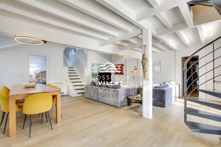 Image No.7-5 Bed House for sale