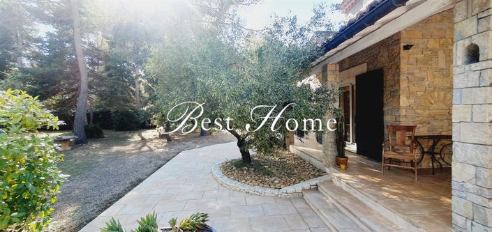 Image No.6-3 Bed House for sale