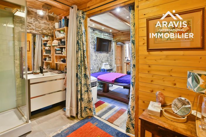 Image No.22-12 Bed House for sale