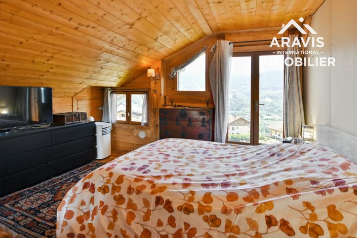 Image No.27-12 Bed House for sale