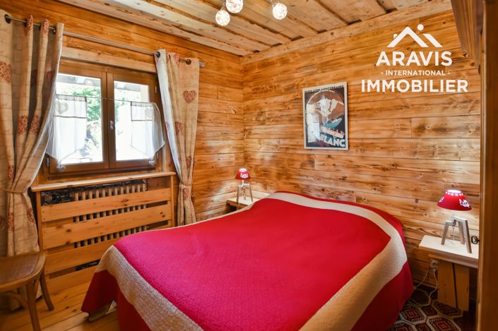 Image No.4-12 Bed House for sale