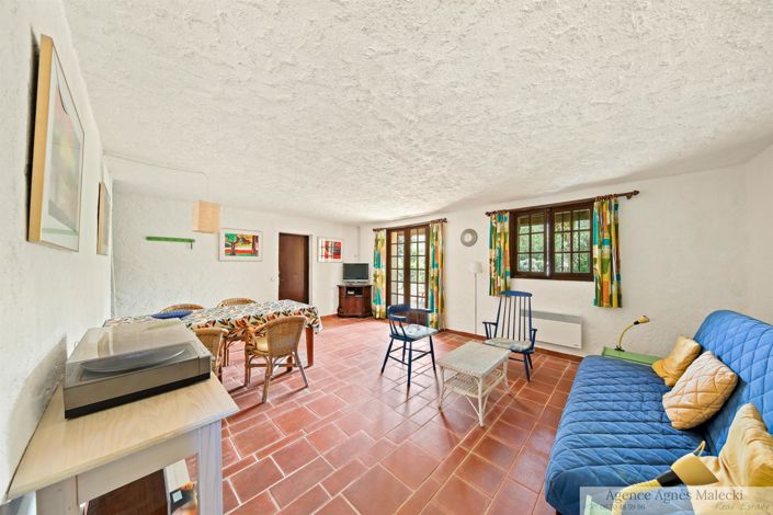 Image No.22-6 Bed House for sale