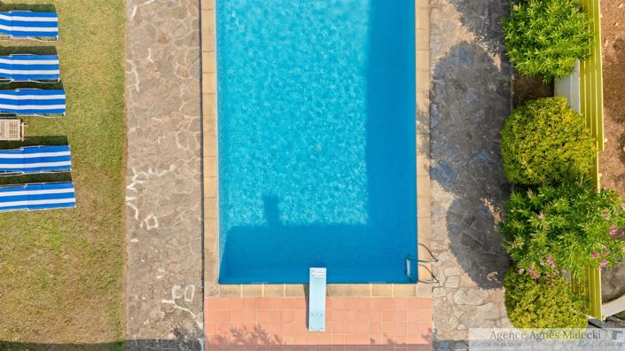 Image No.35-6 Bed House for sale