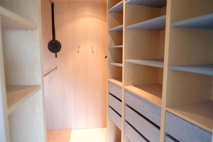 Image No.14-3 Bed House for sale