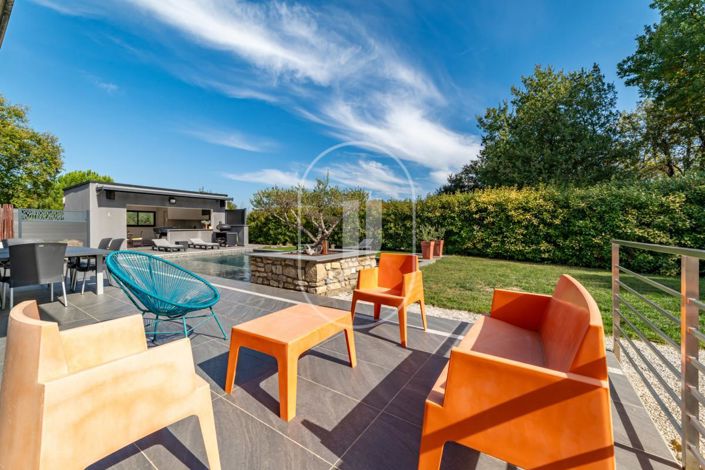 Image No.14-4 Bed House for sale