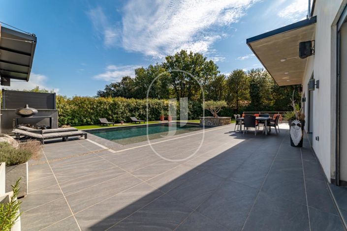 Image No.15-4 Bed House for sale