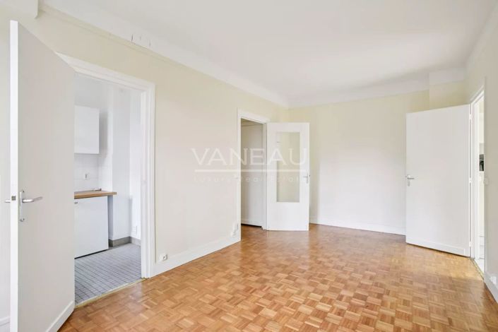 Image No.13-1 Bed Apartment for sale