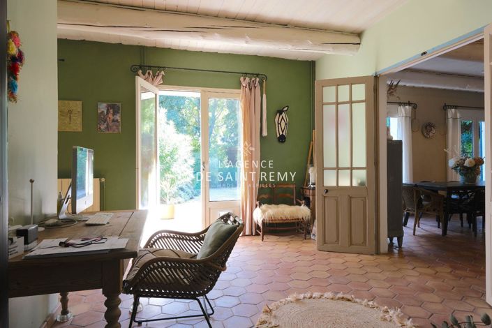 Image No.7-6 Bed House for sale