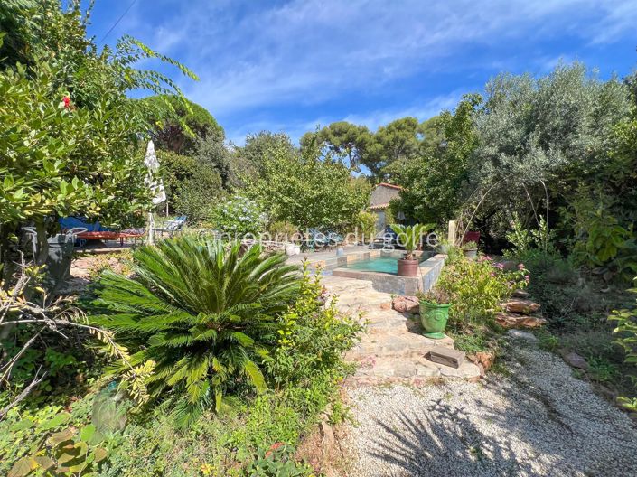 Image No.19-5 Bed House for sale