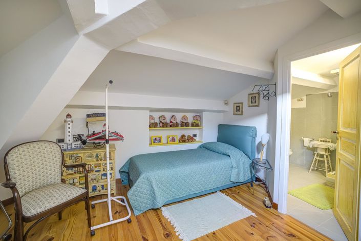 Image No.24-4 Bed Apartment for sale