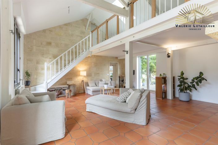 Image No.1-3 Bed House for sale