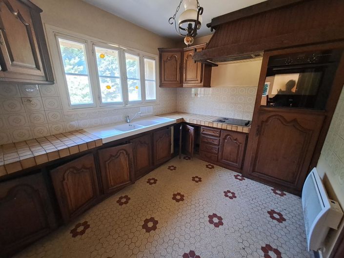 Image No.6-2 Bed House for sale