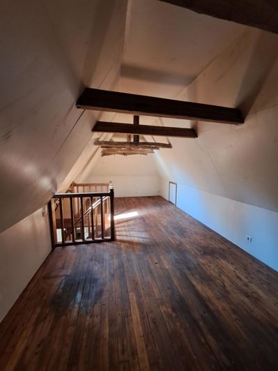 Image No.8-2 Bed House for sale