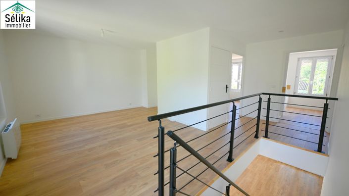 Image No.11-4 Bed House for sale